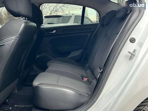 Renault Megane 2019 - фото 28