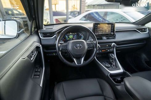 Toyota RAV4 2021 - фото 22