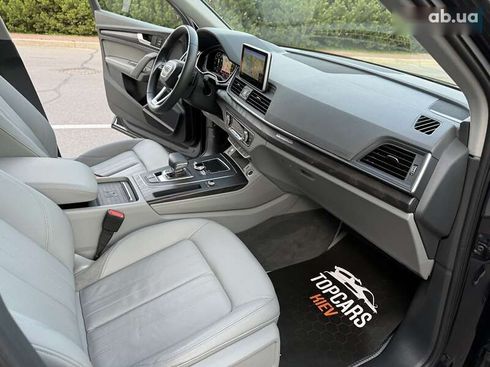 Audi Q5 2020 - фото 29