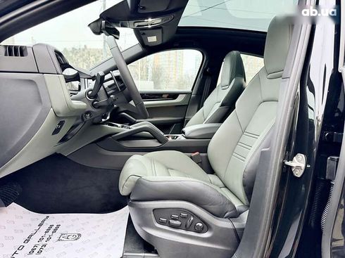 Porsche Cayenne Coupe 2024 - фото 19