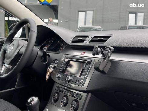 Volkswagen passat b6 2009 черный - фото 28