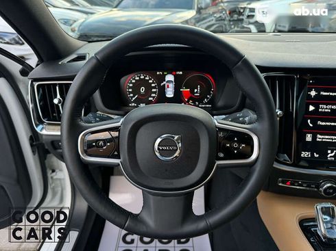 Volvo S60 2020 - фото 24