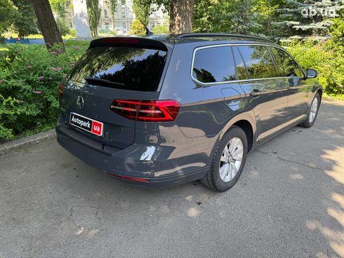 Volkswagen Passat 2019 серый - фото 5