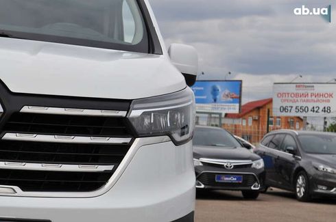 Renault Trafic 2021 - фото 12