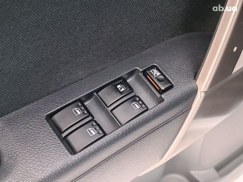 Daihatsu Terios 2011 серый - фото 23