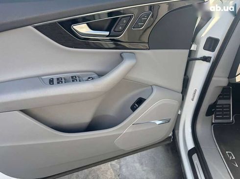 Audi Q7 2017 - фото 9