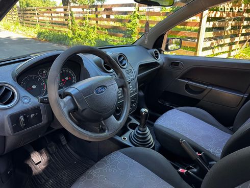 Ford Fiesta 2007 красный - фото 41