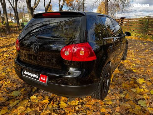 Volkswagen Golf 2004 черный - фото 6