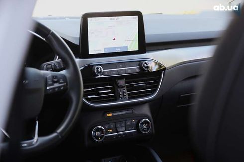 Ford Kuga 2020 - фото 18