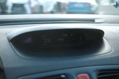 Renault Megane 2011 - фото 15