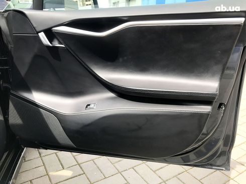 Tesla Model S 2016 серый - фото 30