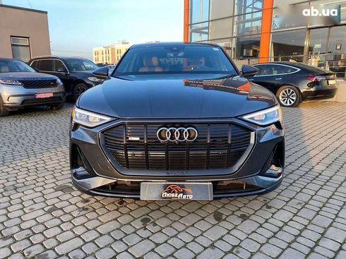 Audi E-Tron 2021 - фото 2