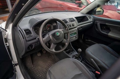 Skoda Fabia 2011 - фото 15