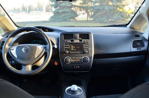 Nissan Leaf 2014 серый - фото 11
