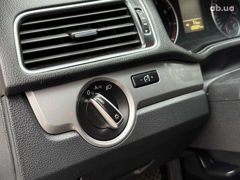 Volkswagen Passat 2013 белый - фото 15