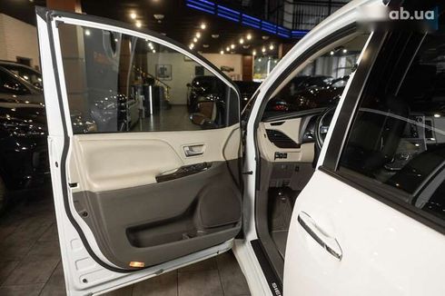 Toyota Sienna 2020 - фото 26