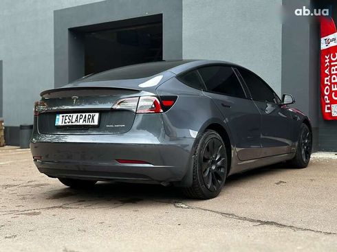 Tesla Model 3 2022 - фото 10