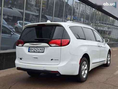 Chrysler Pacifica 2017 - фото 4