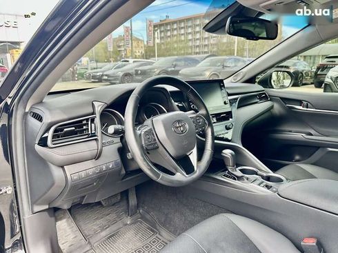 Toyota Camry 2021 - фото 20