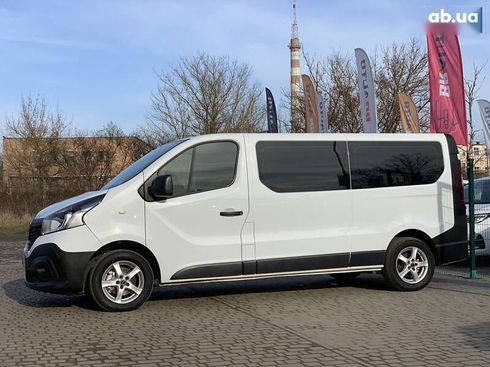 Renault Trafic 2019 - фото 12