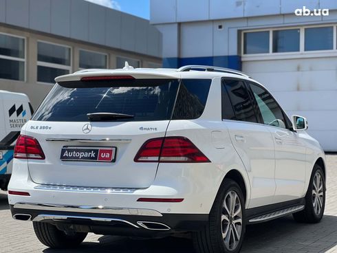 Mercedes-Benz GLE-Class 2017 белый - фото 8