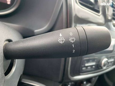 Renault Logan 2020 - фото 19