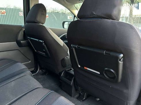 Mazda 5 2011 - фото 21