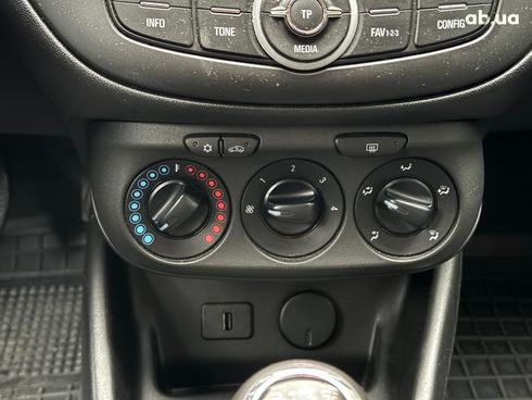 Opel Corsa 2015 серый - фото 26