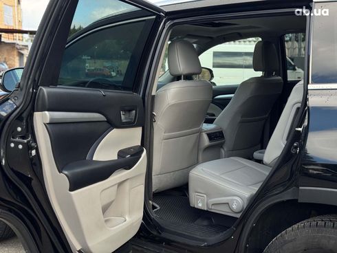 Toyota Highlander 2017 черный - фото 32