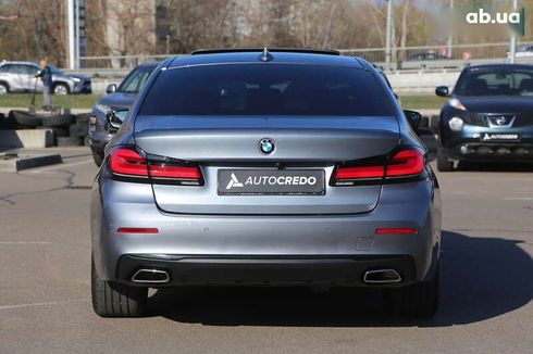 BMW 5 серия 2021 - фото 7