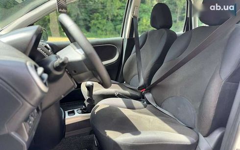 Nissan Note 2013 - фото 9