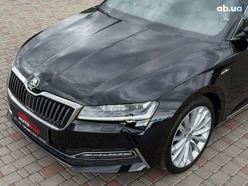 Skoda Superb 2021 - фото 12