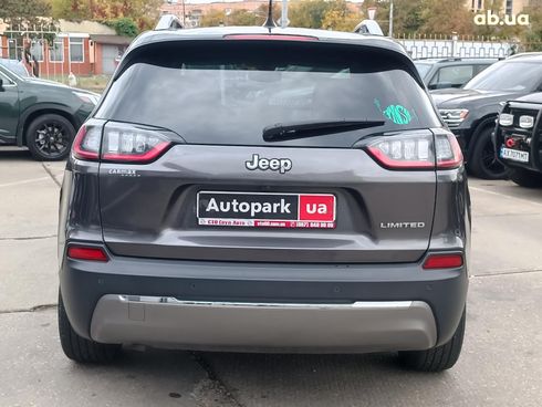 Jeep Cherokee 2018 серый - фото 8
