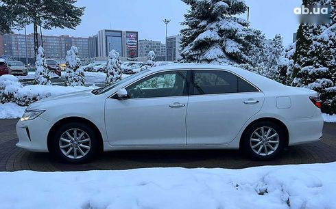 Toyota Camry 2017 - фото 4