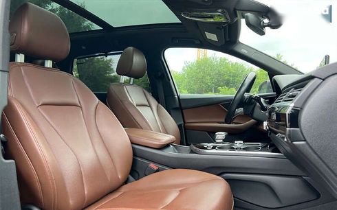 Audi Q7 2018 - фото 11