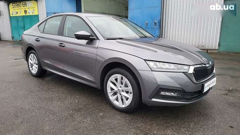 Skoda Octavia 2023 - фото 16