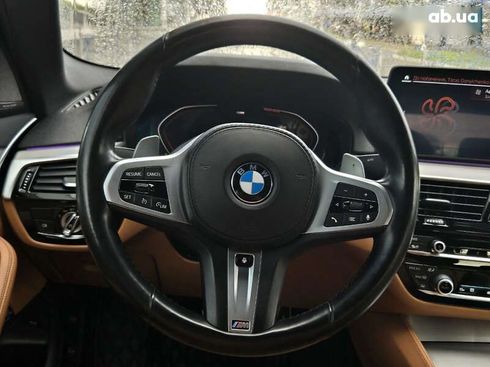 BMW 5 серия 2021 - фото 23