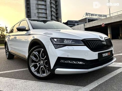 Skoda Superb 2020 - фото 2