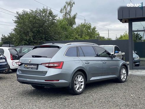 Skoda Superb 2016 - фото 25