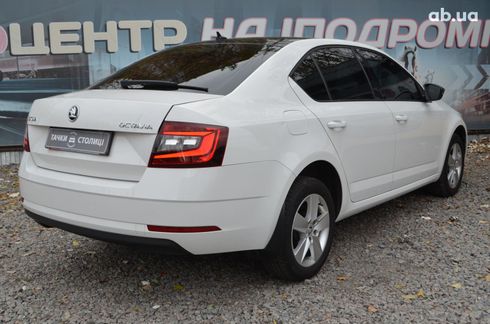 Skoda Octavia 2019 белый - фото 5