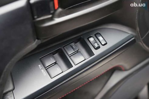 Toyota Land Cruiser 2011 - фото 21