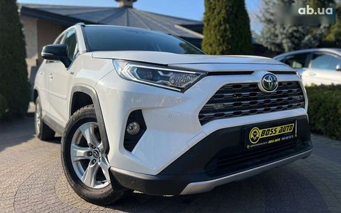 Toyota RAV4 2020 - фото 10
