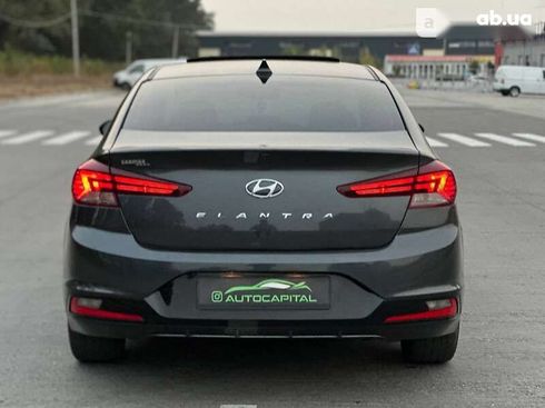 Hyundai Elantra 2019 - фото 7