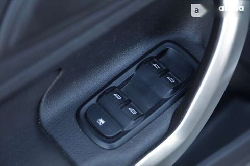 Ford Fiesta 2012 - фото 16