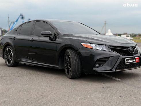 Toyota Camry 2020 черный - фото 13