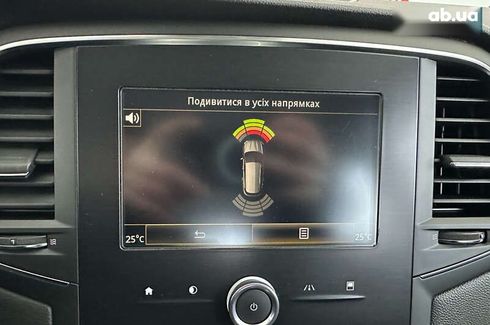 Renault Megane 2019 - фото 29