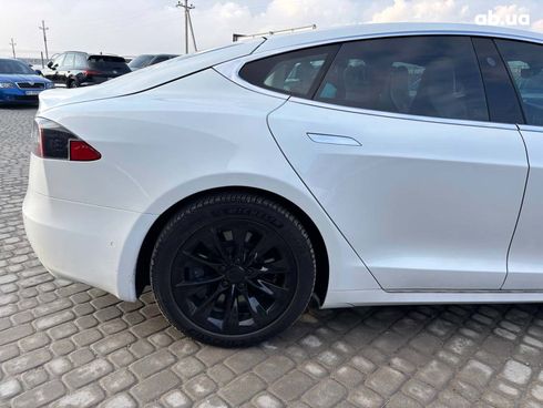 Tesla Model S 2019 белый - фото 11