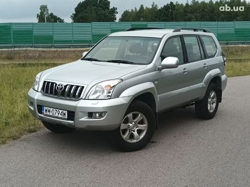 Toyota Land Cruiser 2007 серебристый - фото 7