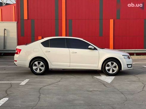 Skoda Octavia 2015 - фото 9