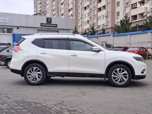 Nissan X-Trail 2017 белый - фото 7